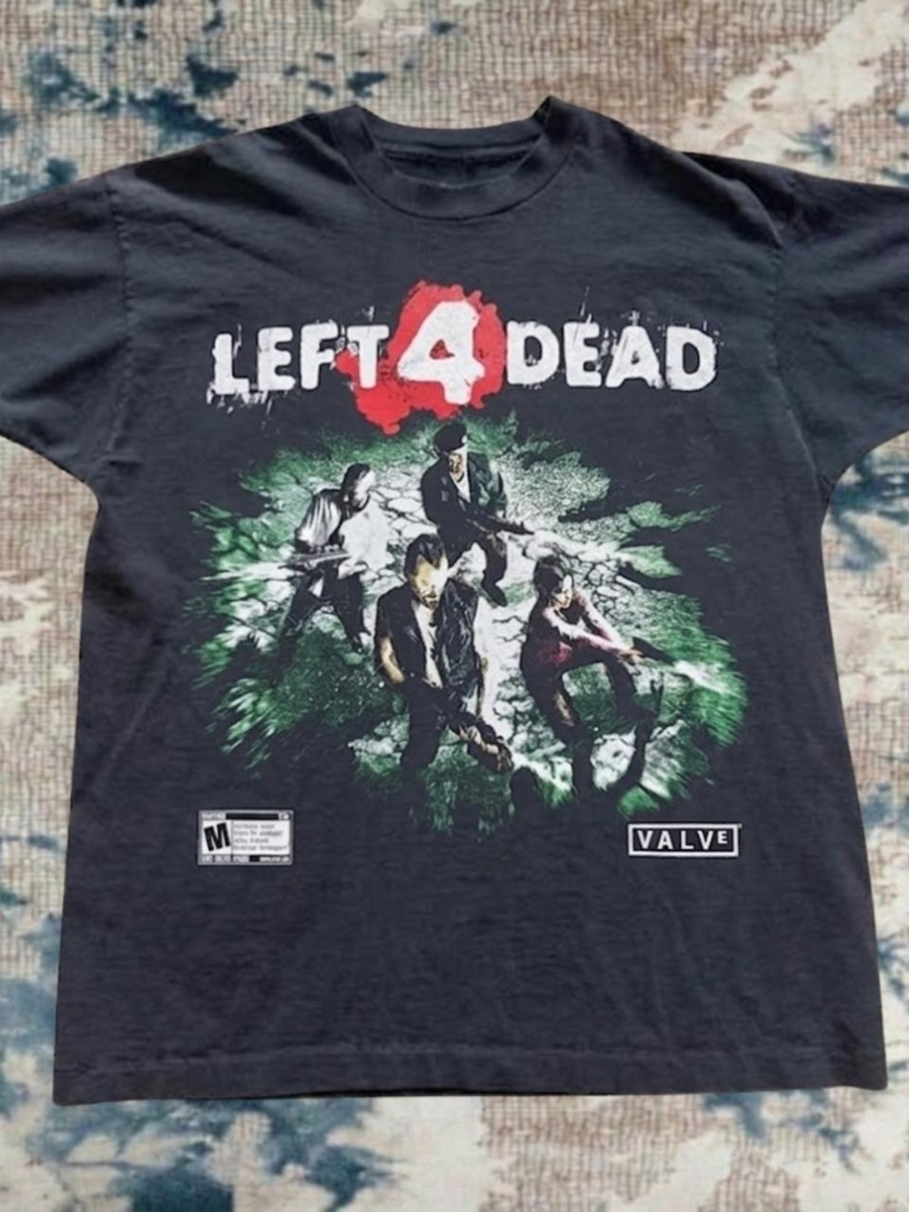 Gildan Black Left 4 Dead Graphic Tee with Red and Green Accents